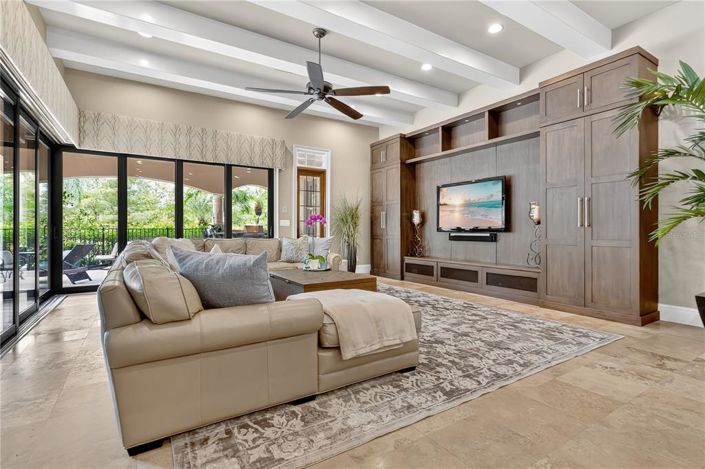 Image No.16-3 Bed Property for sale