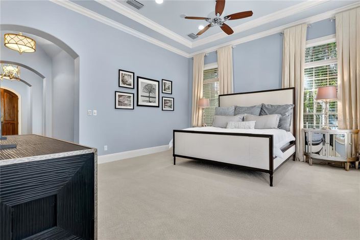 Image No.20-3 Bed Property for sale