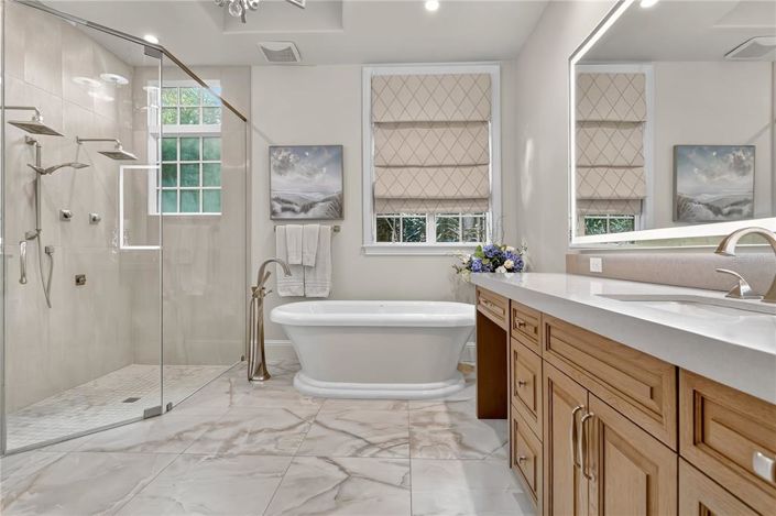 Image No.25-3 Bed Property for sale