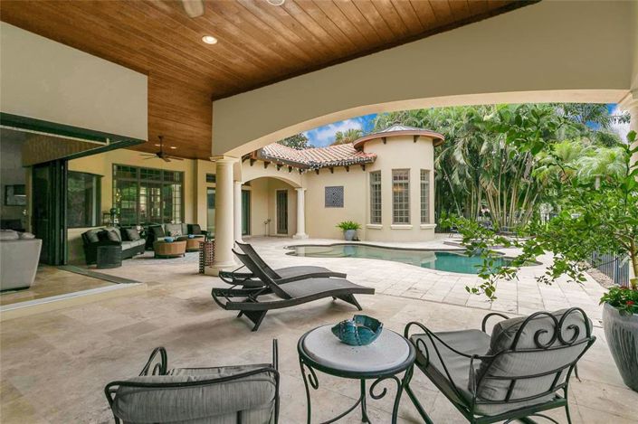 Image No.37-3 Bed Property for sale