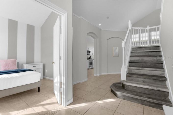 Image No.13-5 Bed Property for sale