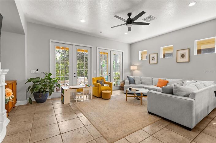 Image No.16-4 Bed Property for sale