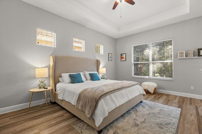 Image No.18-4 Bed Property for sale