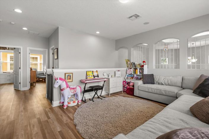 Image No.27-4 Bed Property for sale