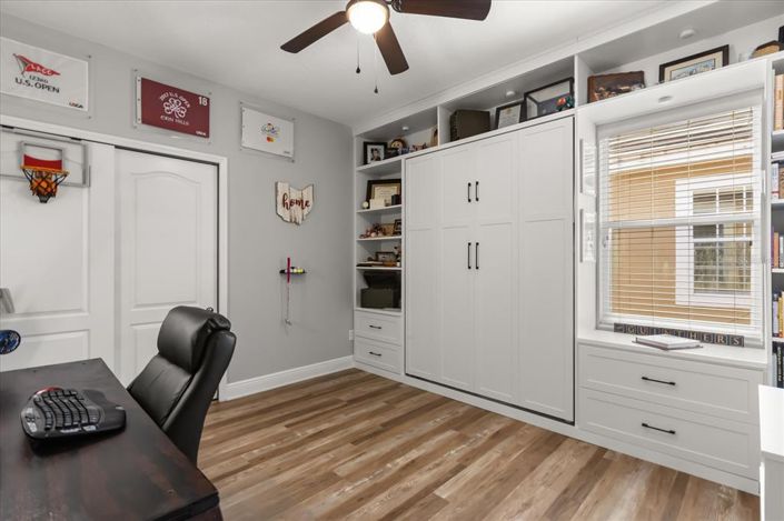 Image No.28-4 Bed Property for sale