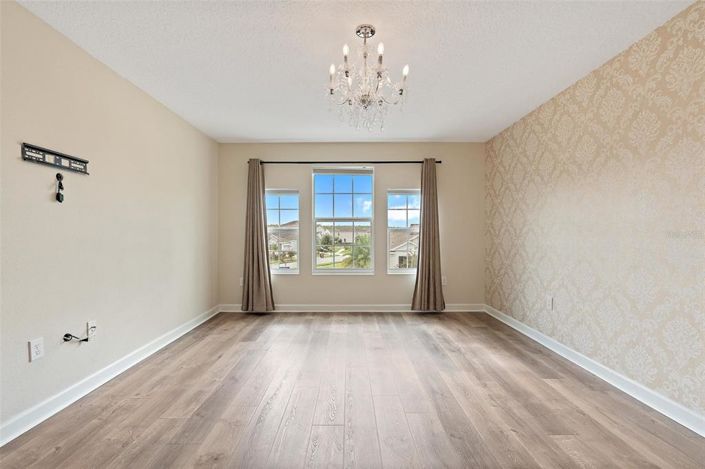 Image No.20-4 Bed Property for sale