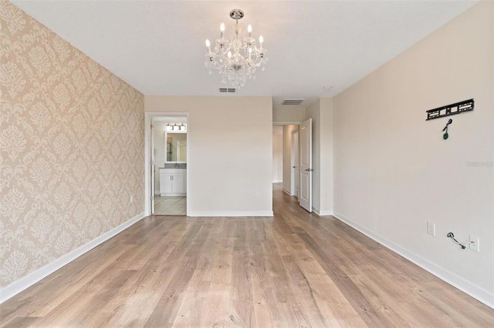 Image No.21-4 Bed Property for sale