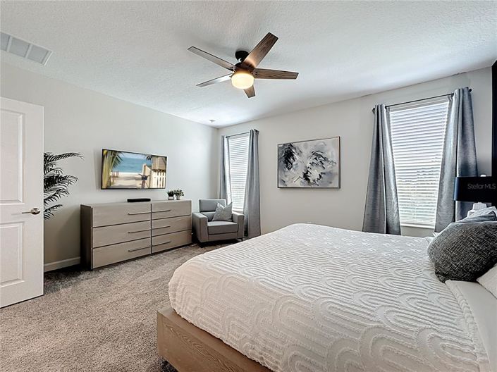 Image No.31-6 Bed Property for sale