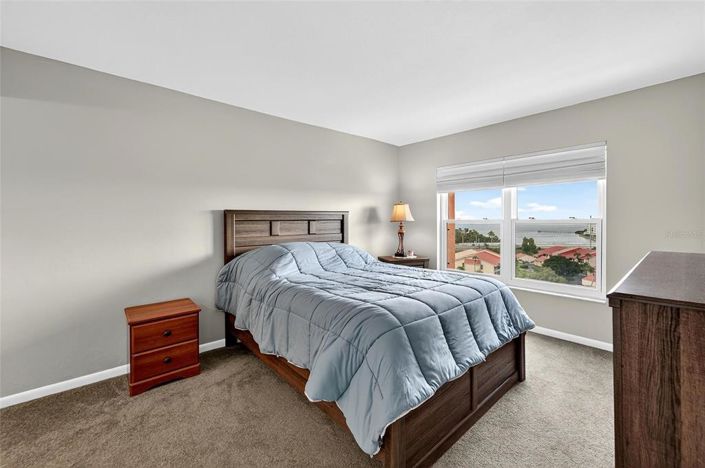 Image No.20-1 Bed Property for sale