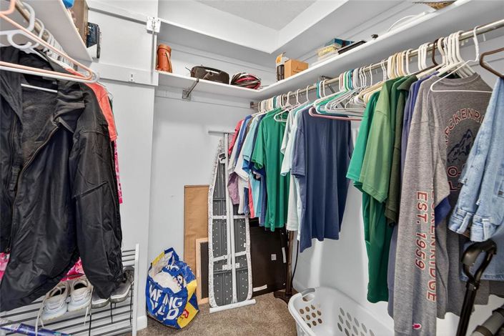 Image No.26-1 Bed Property for sale