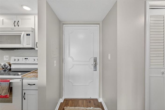 Image No.6-1 Bed Property for sale