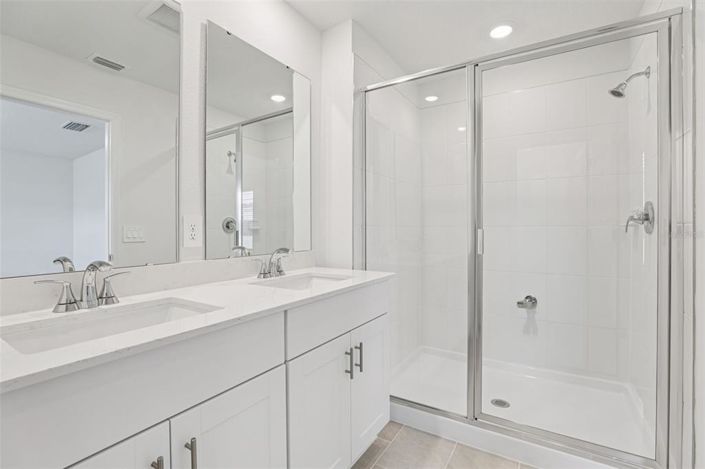 Image No.20-3 Bed Townhouse for sale