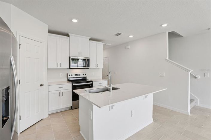 Image No.9-3 Bed Townhouse for sale