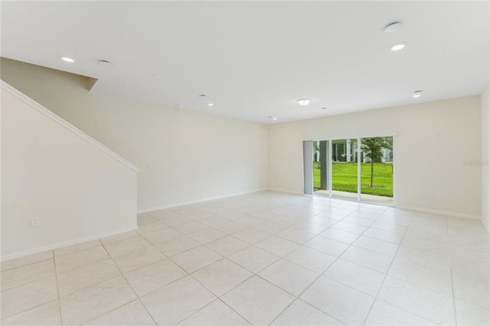 Image No.11-3 Bed Townhouse for sale