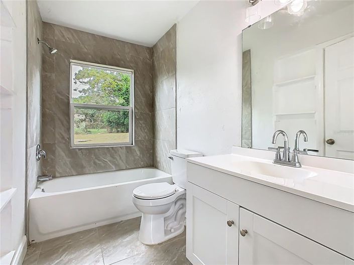 Image No.13-Propriété de 4 chambres à vendre à Haines City