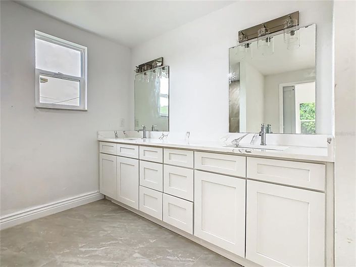 Image No.19-Propriété de 4 chambres à vendre à Haines City