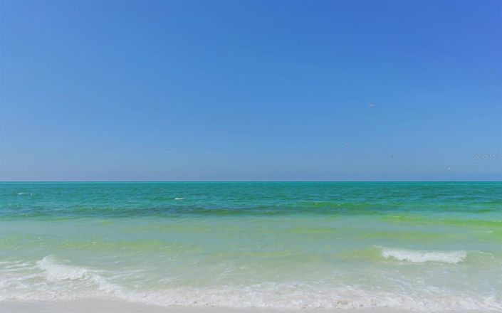 Image No.68-2 Bed Property for sale