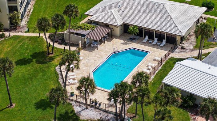 Image No.74-2 Bed Property for sale