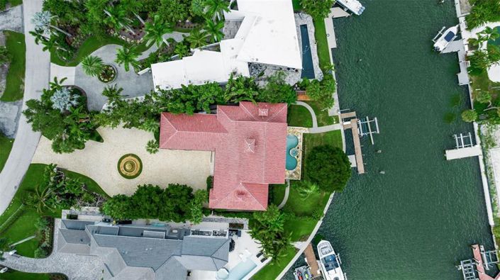 Image No.61-4 Bed Property for sale