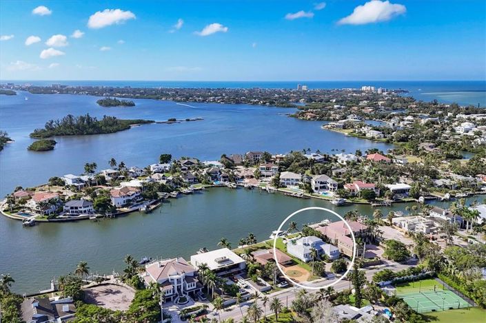 Image No.2-Propriété de 3 chambres à vendre à Sarasota