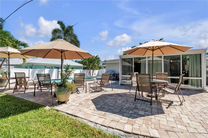 Image No.31-2 Bed Property for sale