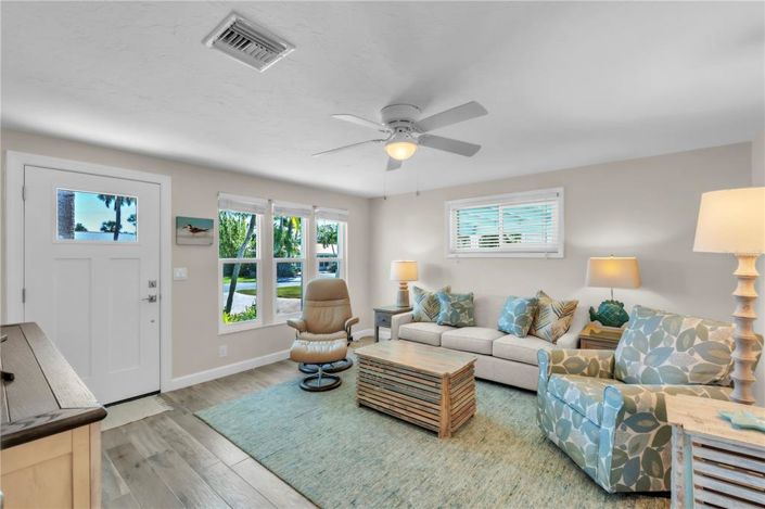 Image No.5-2 Bed Property for sale