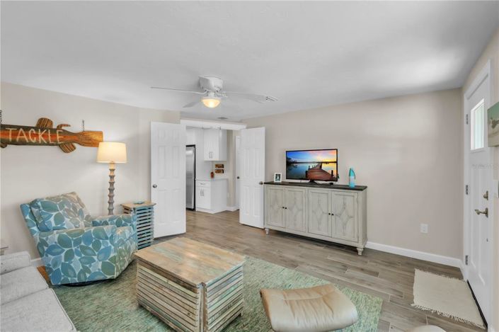 Image No.6-2 Bed Property for sale