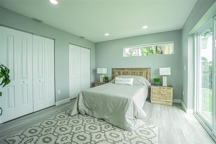 Image No.4-4 Bed Property for sale