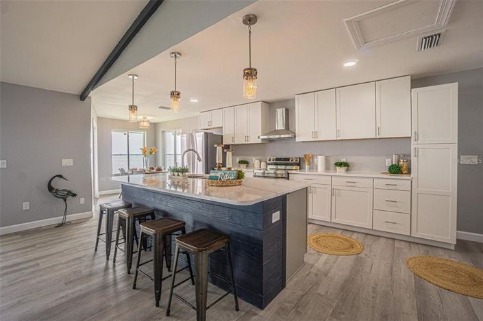 Image No.5-4 Bed Property for sale