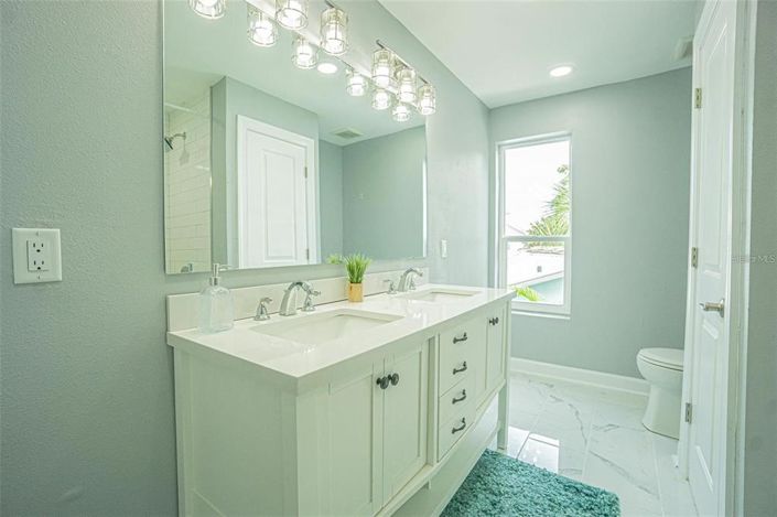 Image No.8-4 Bed Property for sale