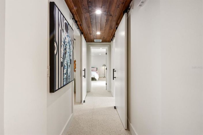 Image No.26-3 Bed Property for sale