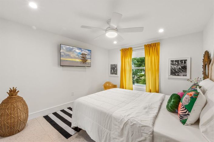 Image No.29-3 Bed Property for sale