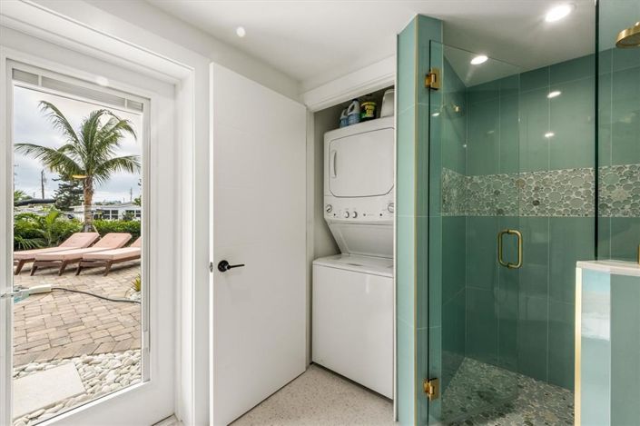 Image No.36-3 Bed Property for sale