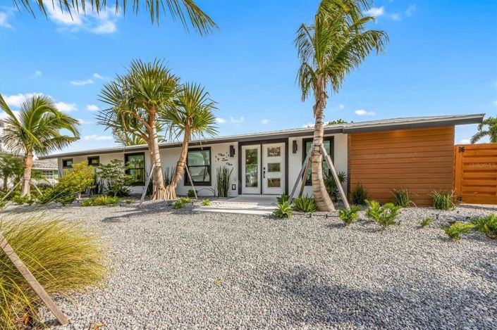 Image No.6-3 Bed Property for sale