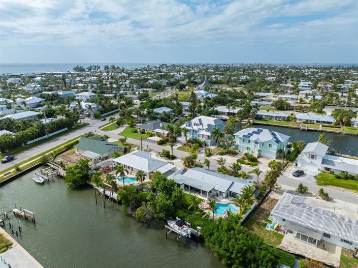 Image No.62-3 Bed Property for sale