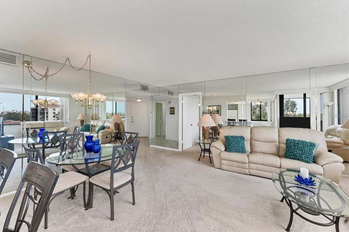 Image No.6-2 Bed Property for sale