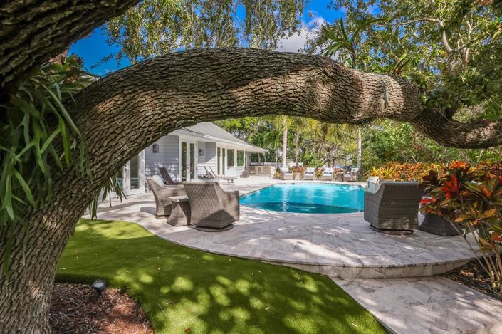 Image No.40-4 Bed Property for sale