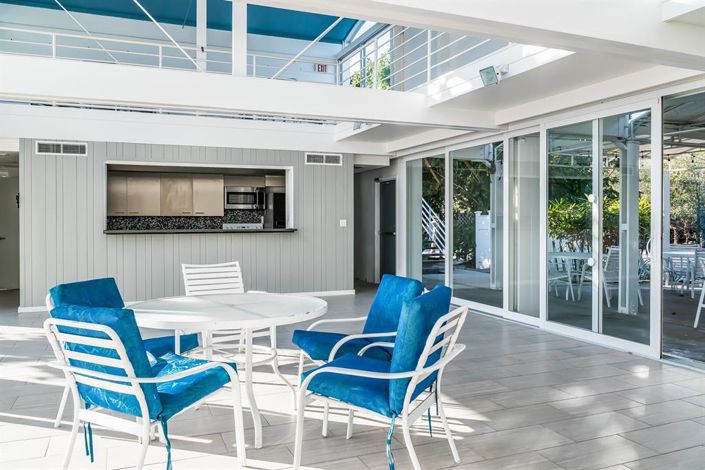 Image No.68-4 Bed Property for sale