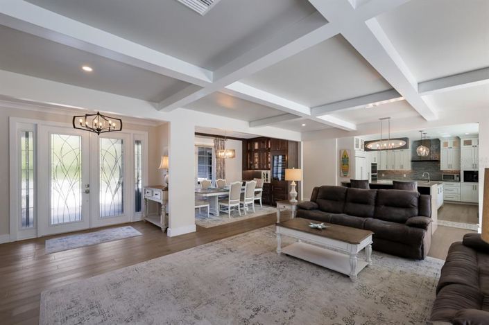 Image No.9-4 Bed Property for sale