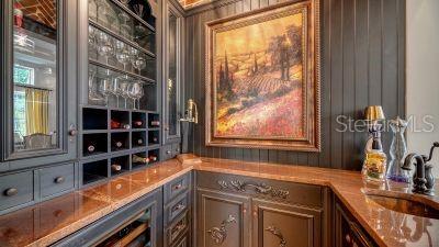 Image No.34-6 Bed Property for sale