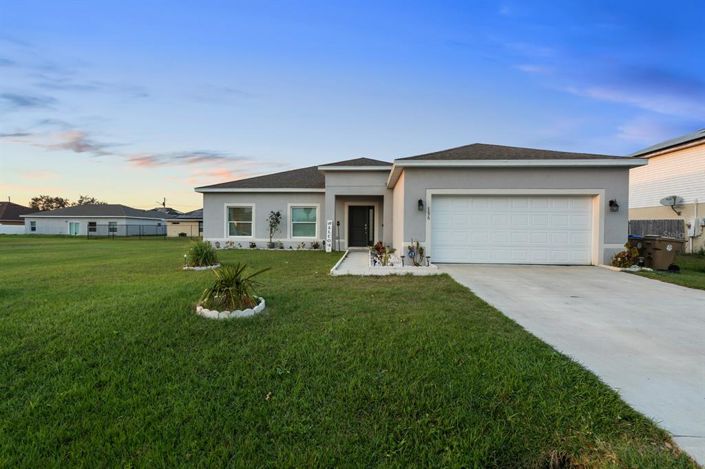 Image No.1-Propriété de 4 chambres à vendre à Kissimmee