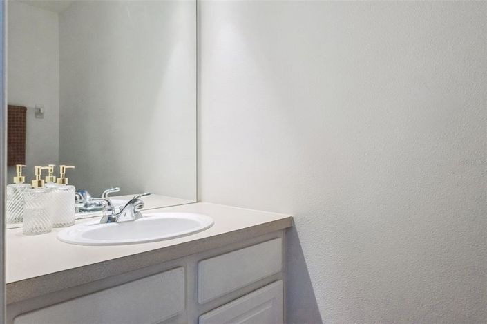 Image No.34-4 Bed Property for sale