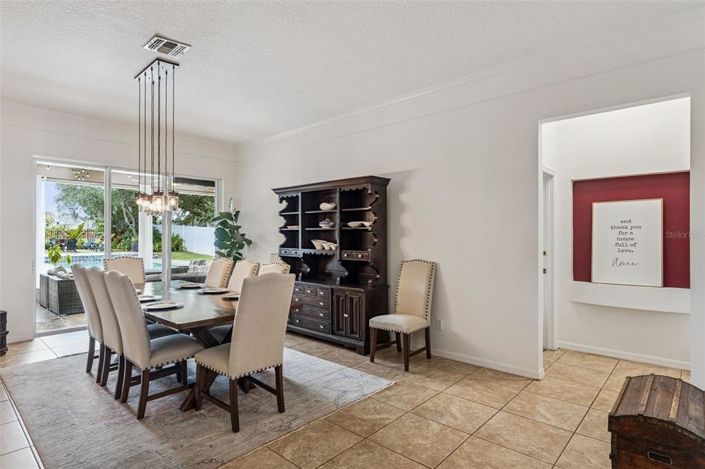 Image No.8-4 Bed Property for sale