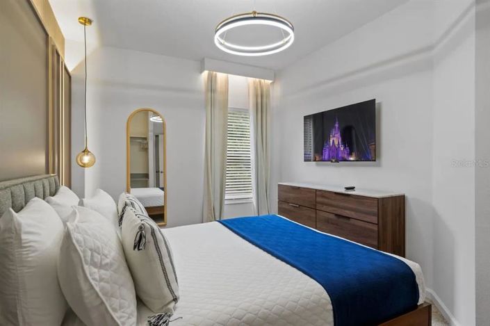 Image No.15-5 Bed Townhouse for sale