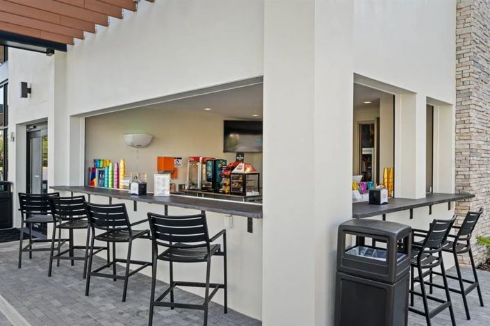 Image No.45-5 Bed Townhouse for sale