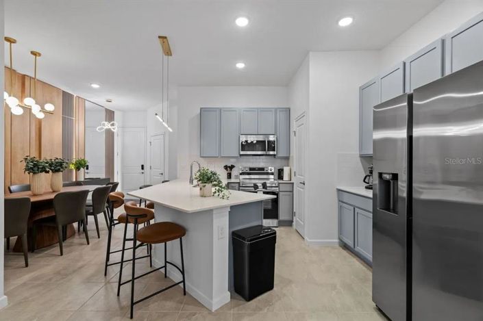 Image No.5-5 Bed Townhouse for sale