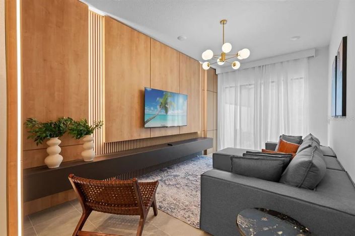 Image No.6-5 Bed Townhouse for sale