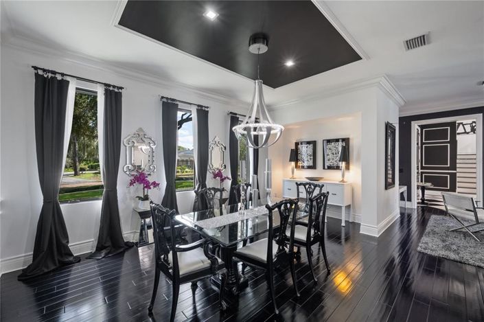 Image No.12-4 Bed Property for sale