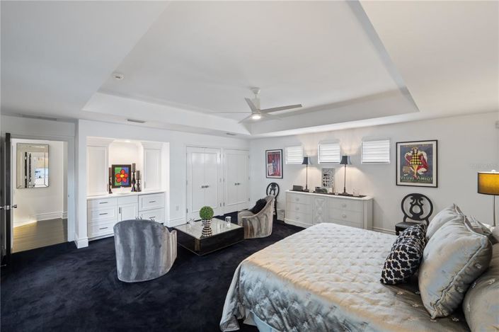 Image No.15-4 Bed Property for sale