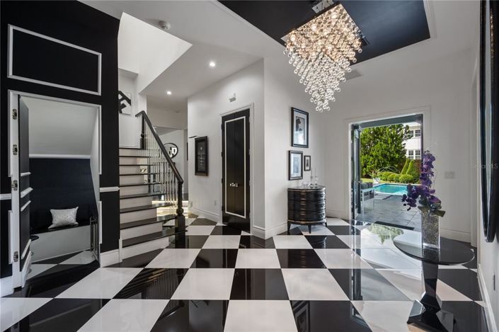 Image No.30-4 Bed Property for sale